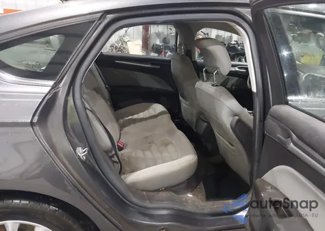 2015 Ford Fusion S z USA, uszkodzony, nr VIN 3FA6P0G74FR141502